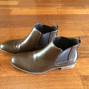 Brown Leather Chelsea Boots